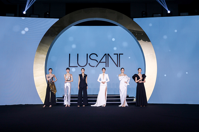 8.-LUSANT露璨品牌走秀.jpg